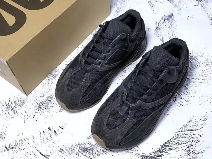 700 FV5304 Boost Adidas Black Utility Yeezy 0504